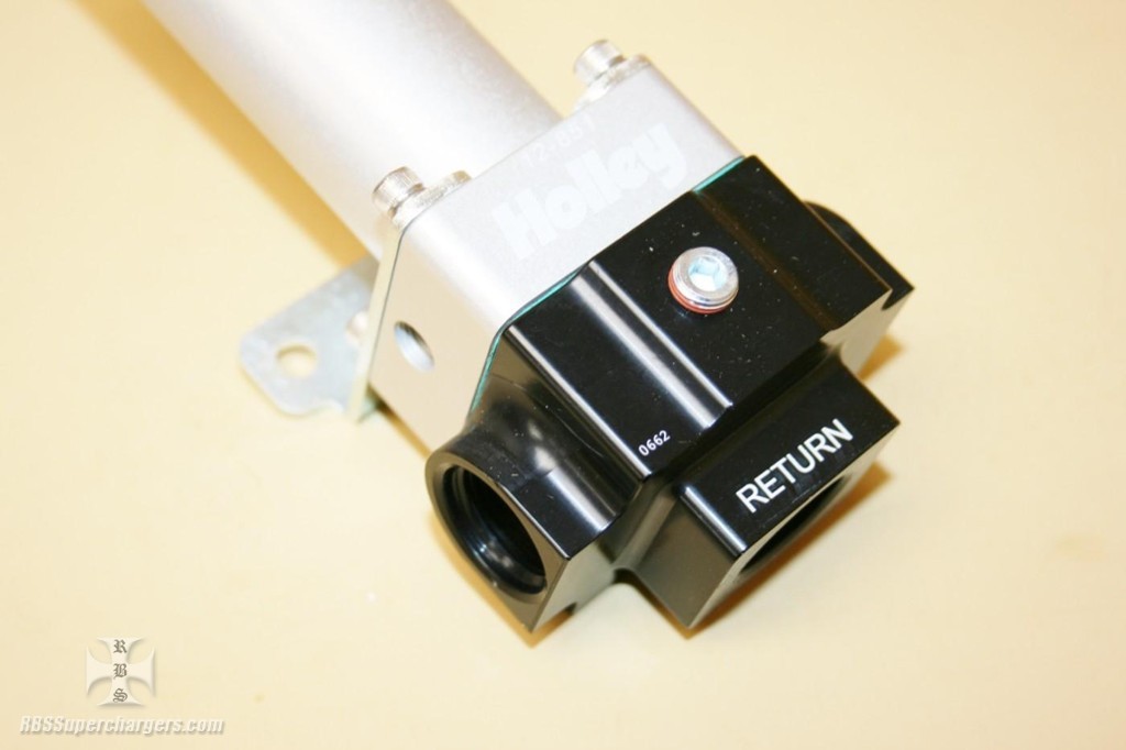 Holley 2-Port EFI Regulator 40-100 PSI Holley 2-Port EFI Regulator 40-100 PSI